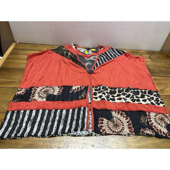 John Mark Open Ruana Red Faux Suede Mixed Fabric Poncho Size Large NWT - Picture 1 of 6